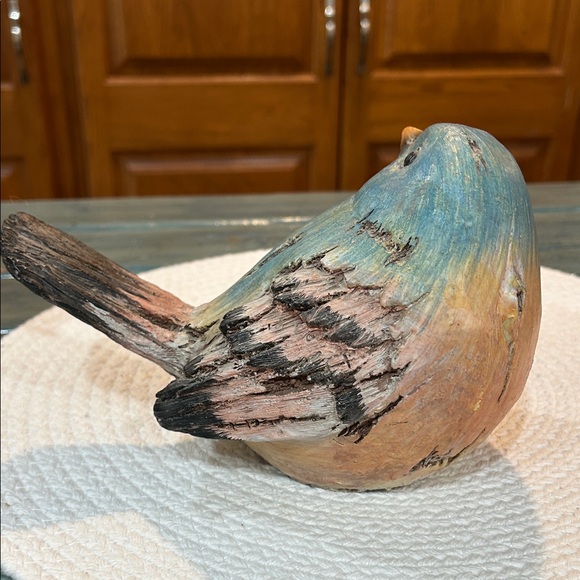 Lot of 2 Colorful Resin Bird Figurines Sculptures Blue and Yellow 8” x 5.5” - Picture 7 of 11